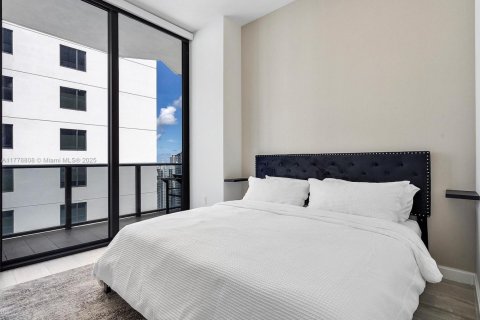 Condo in Miami, Florida, 3 bedrooms № 2037060 - photo 16