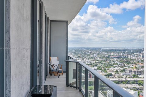 Condo in Miami, Florida, 3 bedrooms № 2037060 - photo 23