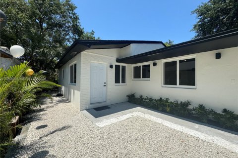 Immobilier commercial à Dania Beach, Floride 197.7 m2 № 2078924