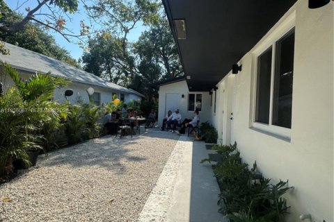 Immobilier commercial à vendre à Dania Beach, Floride: 197.7 m2 № 2078924 - photo 8