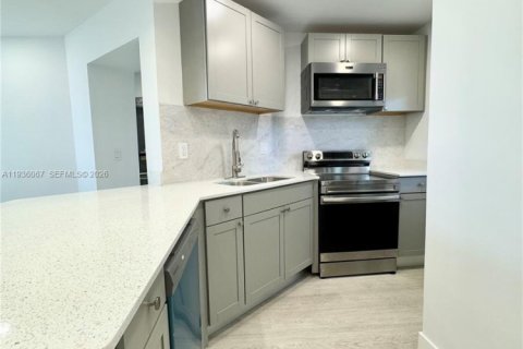 Immobilier commercial à vendre à Dania Beach, Floride: 197.7 m2 № 2078924 - photo 20