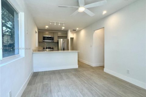 Immobilier commercial à vendre à Dania Beach, Floride: 197.7 m2 № 2078924 - photo 28