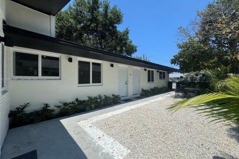 Immobilier commercial à vendre à Dania Beach, Floride: 197.7 m2 № 2078924 - photo 3