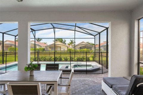 Villa ou maison à vendre à Davenport, Floride: 7 chambres, 304.91 m2 № 2226641 - photo 3