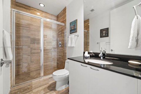 Condominio en venta en Sunny Isles Beach, Florida, 2 dormitorios, 133.31 m2 № 2008786 - foto 14