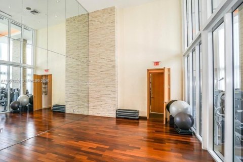 Condominio en venta en Sunny Isles Beach, Florida, 2 dormitorios, 133.31 m2 № 2008786 - foto 29