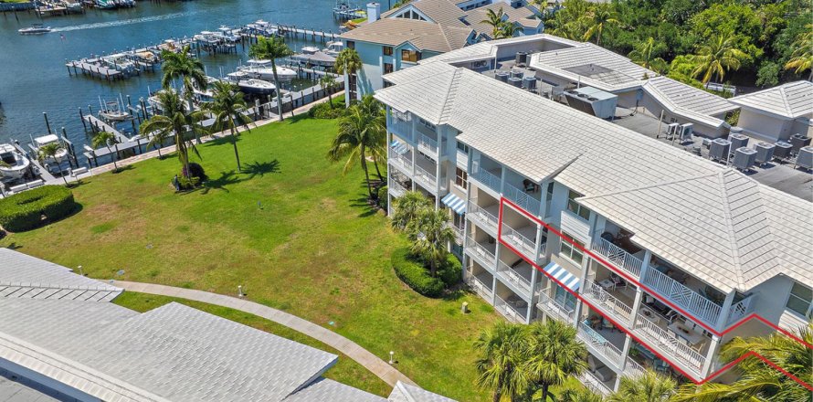 Condo in Juno Beach, Florida, 3 bedrooms  № 2245211