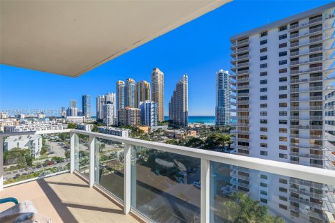 Condominio en venta en Sunny Isles Beach, Florida, 2 dormitorios, 144.18 m2 № 2020185 - foto 18