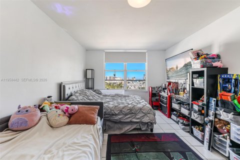 Condominio en venta en Sunny Isles Beach, Florida, 2 dormitorios, 144.18 m2 № 2020185 - foto 21