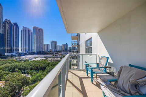 Condominio en venta en Sunny Isles Beach, Florida, 2 dormitorios, 144.18 m2 № 2020185 - foto 17