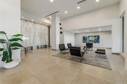 Condominio en venta en Sunny Isles Beach, Florida, 2 dormitorios, 144.18 m2 № 2020185 - foto 30