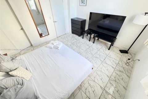 Copropriété à vendre à Hollywood, Floride: 1 chambre, 81.2 m2 № 2240453 - photo 26
