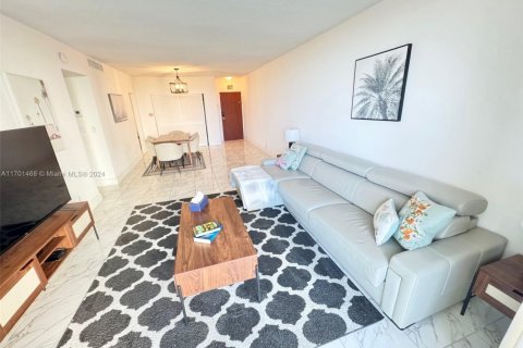 Copropriété à vendre à Hollywood, Floride: 1 chambre, 81.2 m2 № 2240453 - photo 22
