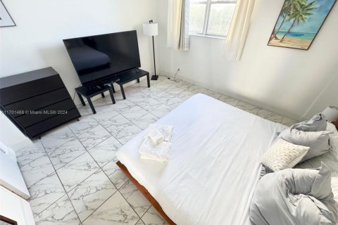 Copropriété à vendre à Hollywood, Floride: 1 chambre, 81.2 m2 № 2240453 - photo 27