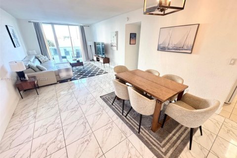 Copropriété à vendre à Hollywood, Floride: 1 chambre, 81.2 m2 № 2240453 - photo 23