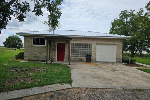 Casa en alquiler en Montverde, Florida, 2 dormitorios, 138.61 m2 № 1917474 - foto 1