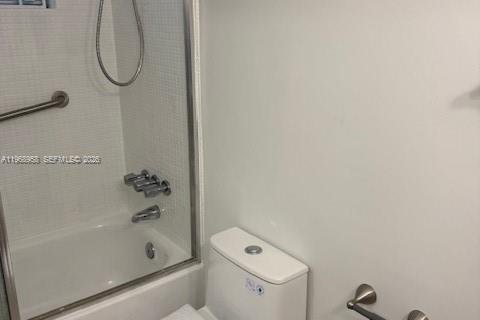 Condo in Miami, Florida, 1 bedroom № 2031839 - photo 18