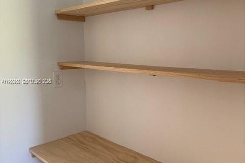 Condo in Miami, Florida, 1 bedroom № 2031839 - photo 19