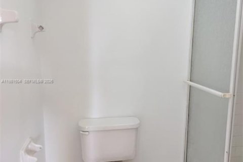 Купить кондоминиум в Тамарак, Флорида 2 спальни, 88.16м2, № 2043374 - фото 22