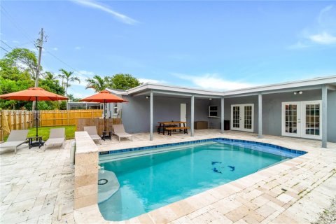 House in Lauderdale Lakes, Florida 4 bedrooms, 154.78 sq.m. № 1952906 - photo 19