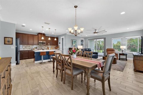 House in Apollo Beach, Florida 3 bedrooms, 194.63 sq.m. № 2092545 - photo 8