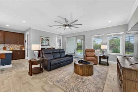 House in Apollo Beach, Florida 3 bedrooms, 194.63 sq.m. № 2092545 - photo 9