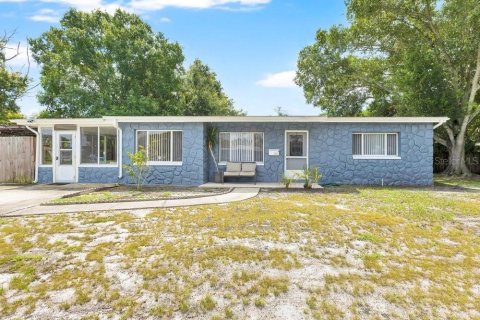 Villa ou maison à Saint Petersburg, Floride 2 chambres, 92.25 m2 № 2349665