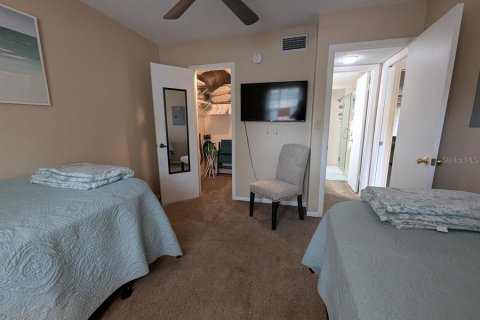 Condo in Seminole, Florida, 2 bedrooms  № 1762114 - photo 21
