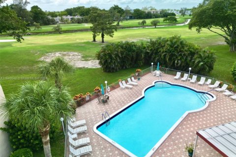 Condo in Margate, Florida, 2 bedrooms  № 1871797 - photo 24