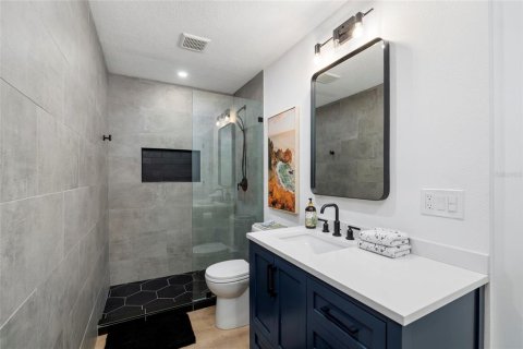 Casa en venta en Wesley Chapel, Florida, 5 dormitorios, 326.46 m2 № 1637881 - foto 30