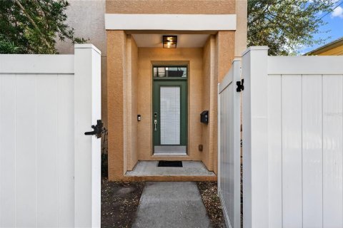 Touwnhouse à Saint Petersburg, Floride 3 chambres, 130.99 m2 № 2398738
