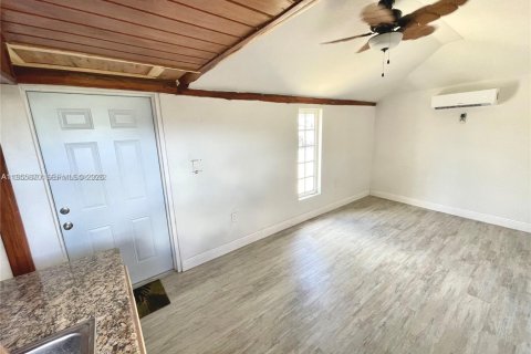 Casa en alquiler en Hollywood, Florida, 3 dormitorios, 134.71 m2 № 2035914 - foto 29