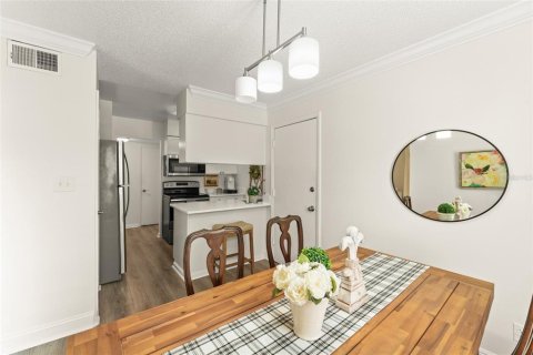 Condo in Winter Park, Florida, 1 bedroom  № 1591903 - photo 11