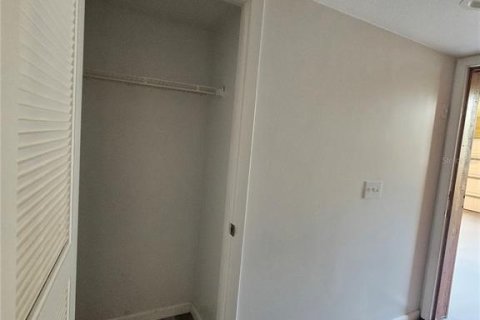 Copropriété à vendre à Orlando, Floride: 2 chambres, 113.53 m2 № 2389102 - photo 15