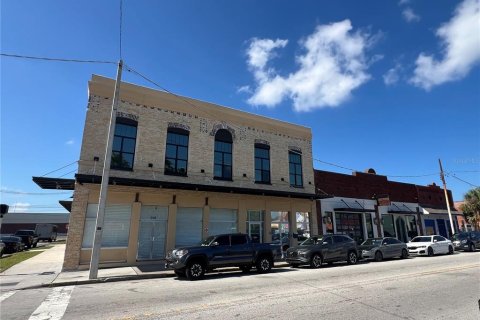 Propiedad comercial en alquiler en Tampa, Florida, 857.12 m2 № 1156191 - foto 5