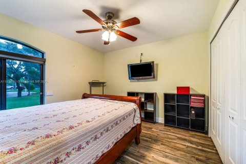 House in Homestead, Florida 4 bedrooms, 204.11 sq.m. № 1818473 - photo 14