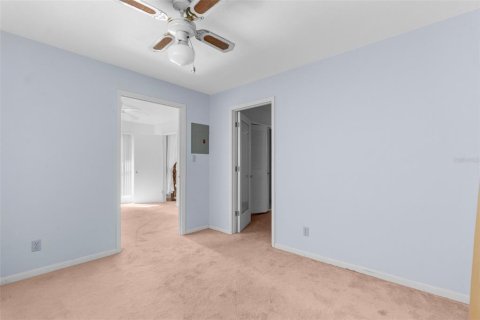 Casa en venta en Spring Hill, Florida, 7 dormitorios, 236.34 m2 № 1780181 - foto 23