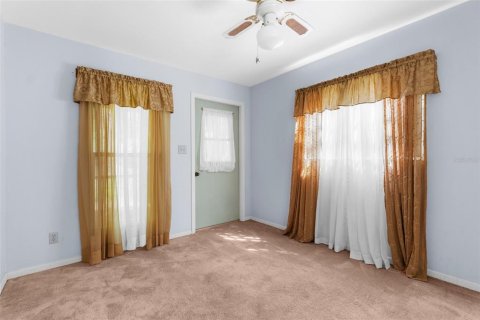 Casa en venta en Spring Hill, Florida, 7 dormitorios, 236.34 m2 № 1780181 - foto 22