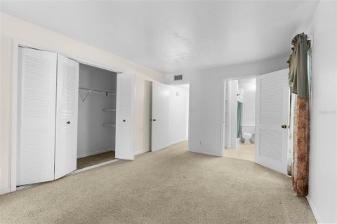 Casa en venta en Spring Hill, Florida, 7 dormitorios, 236.34 m2 № 1780181 - foto 20