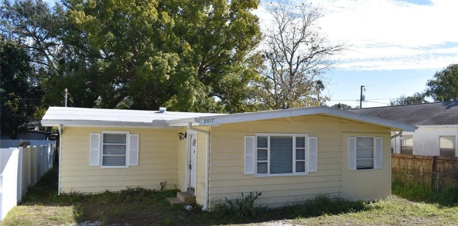 Villa ou maison à Clearwater, Floride 3 chambres, 94.02 m2 № 1894308