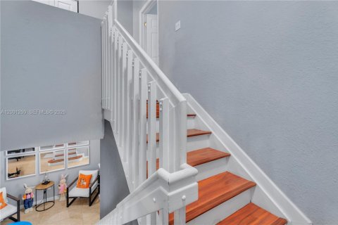 Купить таунхаус в Майами, Флорида 3 спальни, 161.93м2, № 2067646 - фото 12