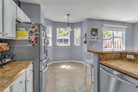 Купить таунхаус в Майами, Флорида 3 спальни, 161.93м2, № 2067646 - фото 11