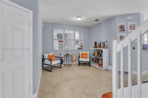 Купить таунхаус в Майами, Флорида 3 спальни, 161.93м2, № 2067646 - фото 5