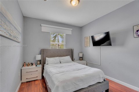 Купить таунхаус в Майами, Флорида 3 спальни, 161.93м2, № 2067646 - фото 16