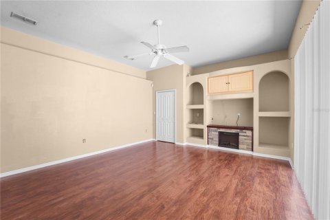 Casa en venta en Weeki Wachee, Florida, 3 dormitorios, 197.7 m2 № 2211242 - foto 8