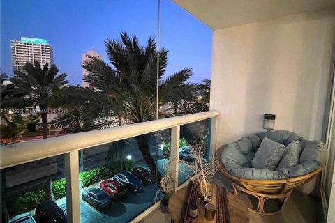 Condo in Miami Beach, Florida, 2 bedrooms  № 1804129 - photo 5