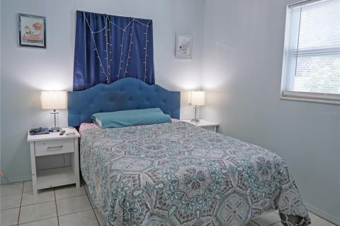 House in Clearwater, Florida 3 bedrooms, 146.6 sq.m. № 2097180 - photo 19