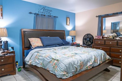 House in Clearwater, Florida 3 bedrooms, 146.6 sq.m. № 2097180 - photo 16