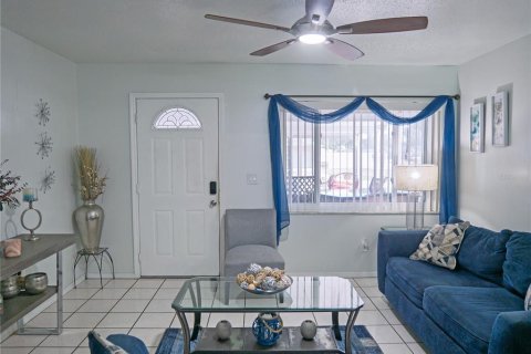 House in Clearwater, Florida 3 bedrooms, 146.6 sq.m. № 2097180 - photo 4