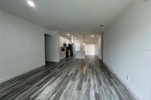 Villa ou maison à louer à Ocala, Floride: 4 chambres, 150.69 m2 № 2285559 - photo 2